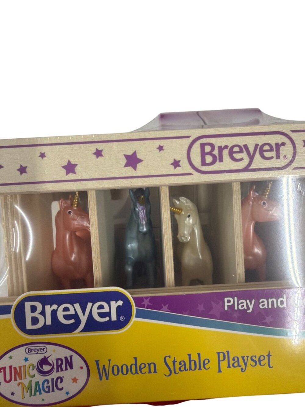Breyer Unicorn Magic Wooden Stable Playset With 6 Unicorns NEW - Picture 7 of 10